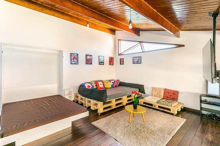 Sítio com Piscina Aquecida | 4 Suites • 60KM de SP